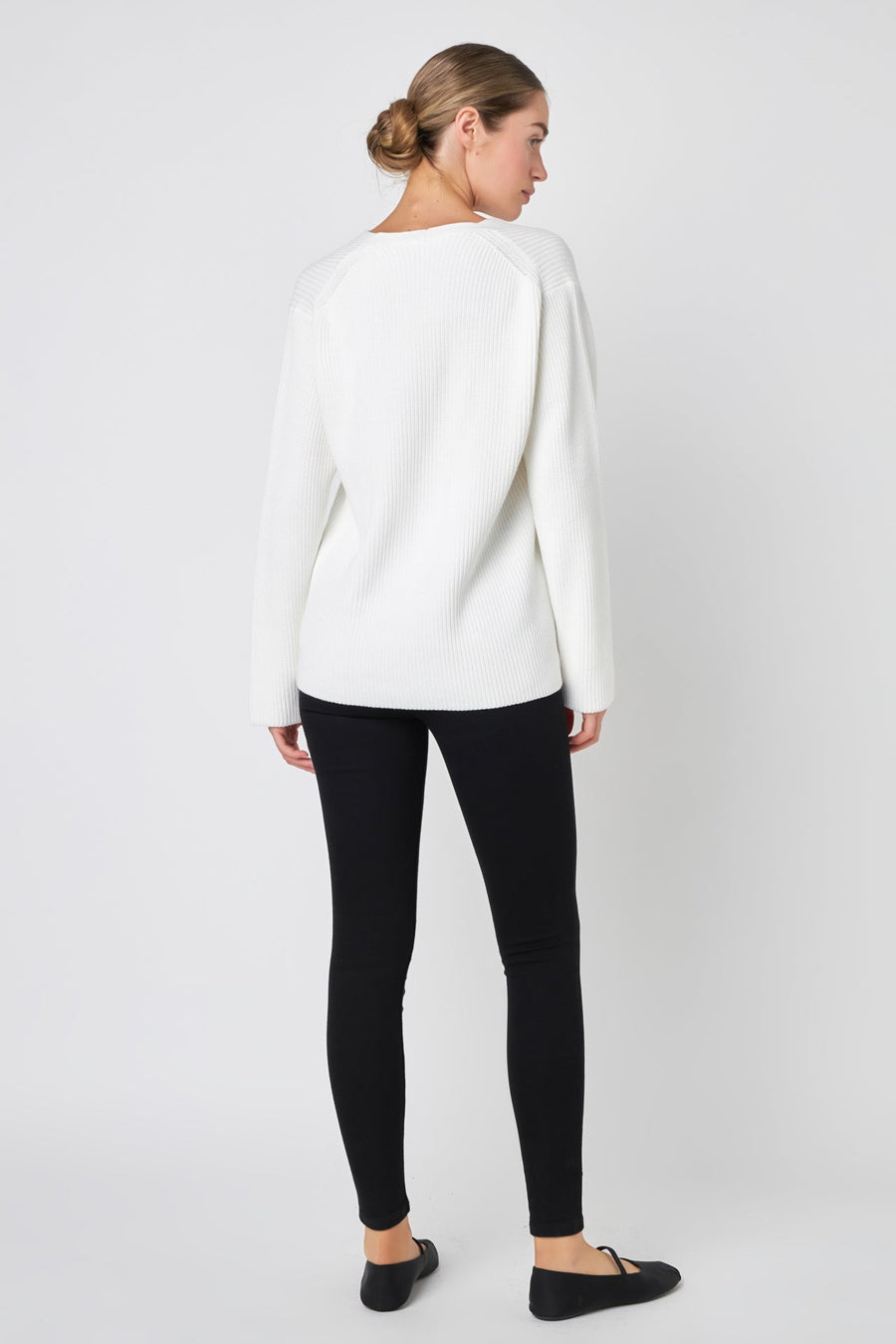 FREE THE ROSES - V-neckline Long Sleeve Sweater - SWEATERS & KNITS available at Objectrare